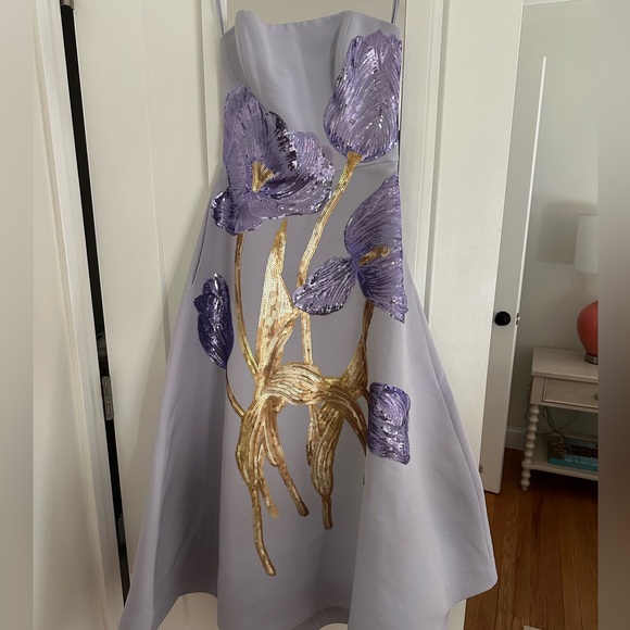 Amsale Dresses & Skirts - Amsale Sequin Floral Cocktail Dress